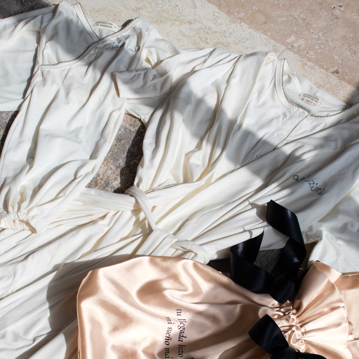 Productos de la Colección Dulces Sueños colocados mostrando el set