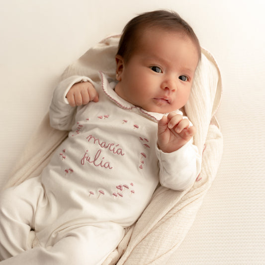 Mameluco niña personalizado para bebé Dulce Llegada con nombre bordado 